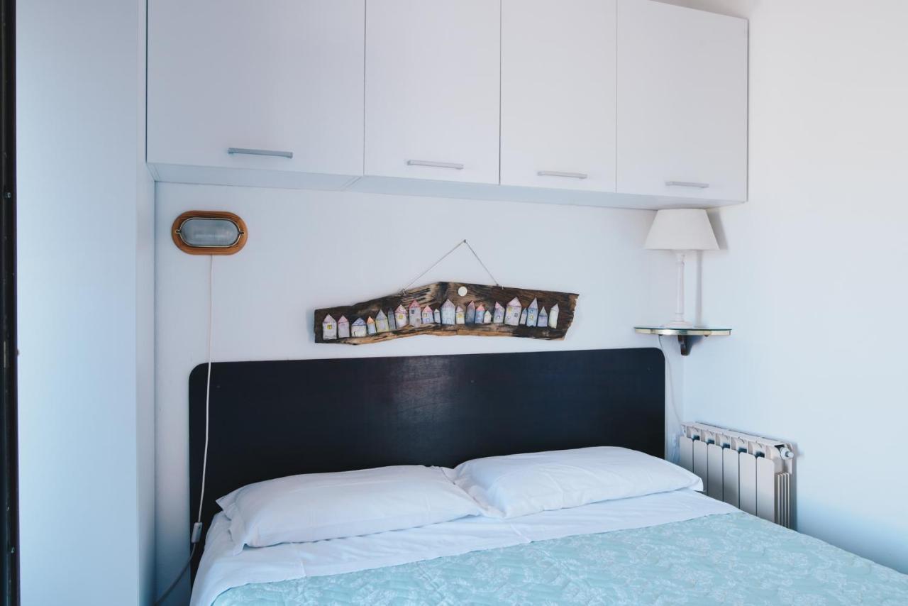 La Torretta Villa Леричи Екстериор снимка